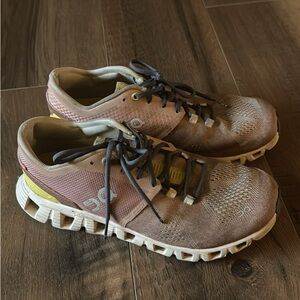 On Clouds Running Pink and Beige Sneakers